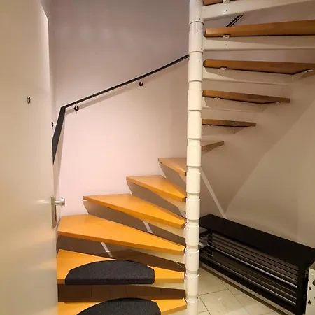 Cozy 2, 2-room Flat For Vacation & Messe Duesseldorf, Perfect Connectivity