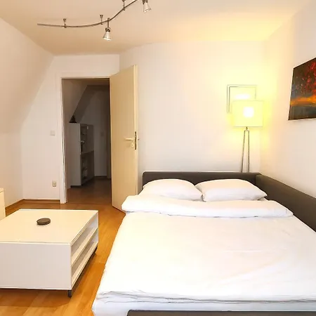 Cozy-Stay Ii, 2-Room Flat For Vacation & Messe, Duesseldorf, Perfect Connectivity 拉廷根