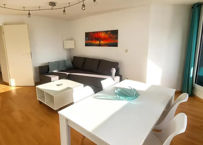 Cozy-stay Ii, 2-room Flat For Vacation & Messe, Duesseldorf, Perfect Connectivity *