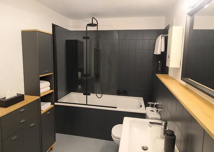 Cozy-stay Ii, 2-room Flat For Vacation & Messe, Duesseldorf, Perfect Connectivity Appartement *